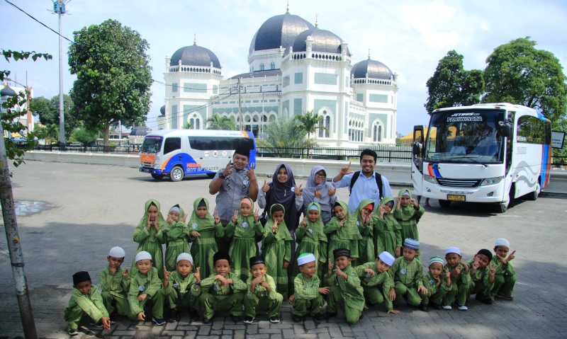 Serunya Study Tour SD IT Al Washliyah Bersama Mowiee